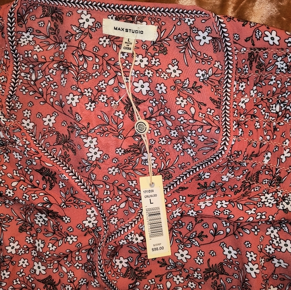 Max Studio wrap blouse floral sz L - Picture 3 of 10